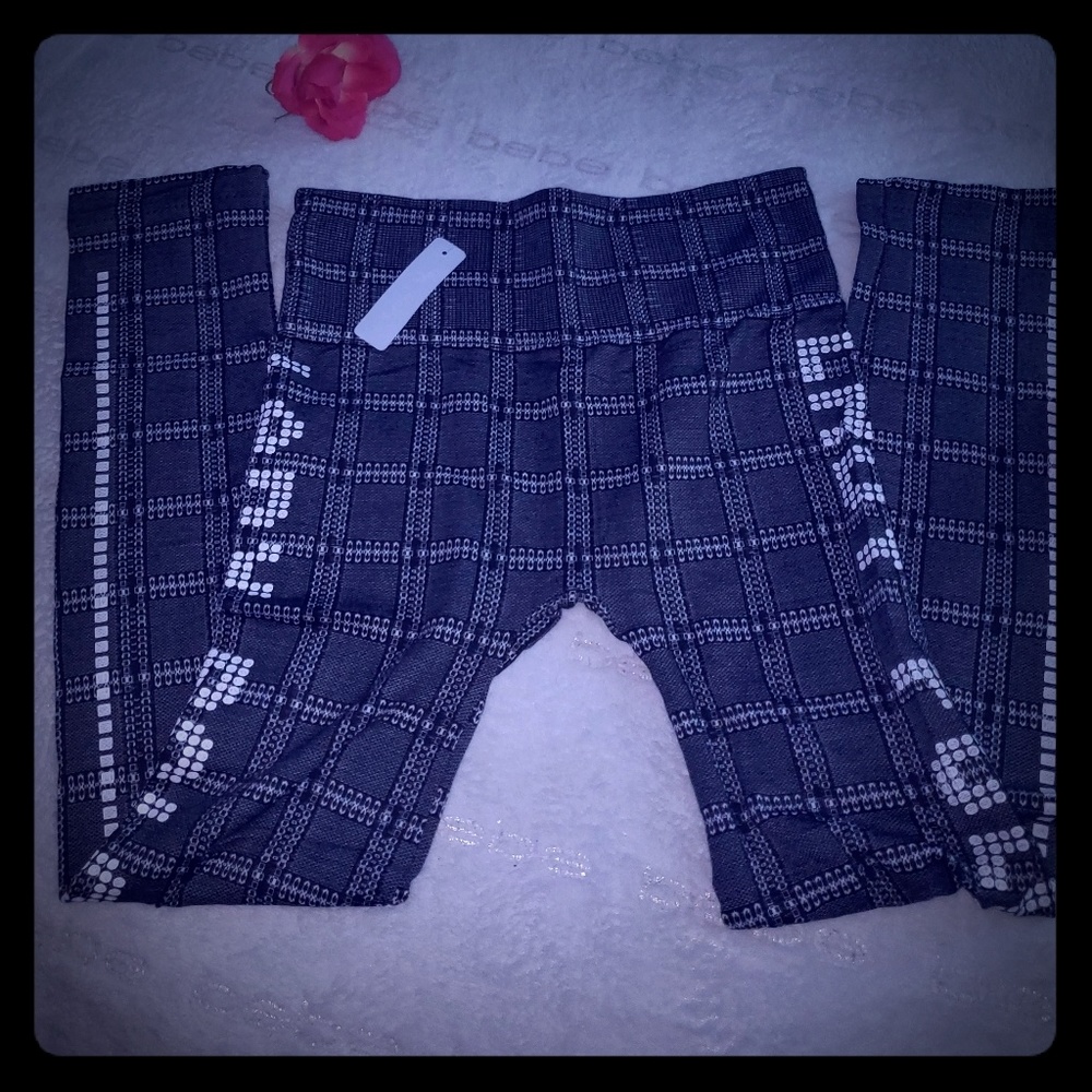 New leggings color black and white is warm inside